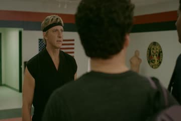 Cobra Kai 2019 S02 Complete Hindi thumb